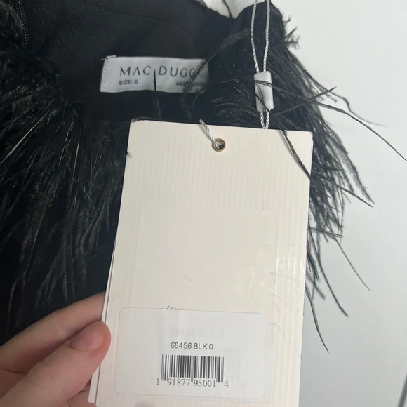 Mac Duggal - ONE SHOULDER FEATHER TRIM BLACK GOWN - size 0- NWT $498 - Picture 6 of 8